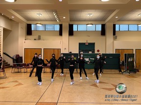 Miss Chinese Vancouver Finalists and Richard Yuen & Friends Strive for Perfection at Rehearsals<br>