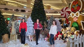 Miss Chinese Vancouver Winners Welcome Christmas with a Winter Blessing Video!