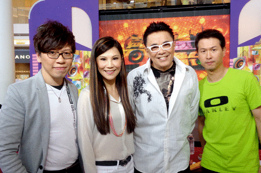 本地傑出創作人沈安麟、著名歌唱老師雷安娜、金牌唱片及演唱會監製Richard Yuen 及香港音樂唱作人先驅Jerald Chan(左起)