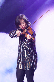 小提琴－多次于中国顶级交响乐团演出的小提琴家：叶晶