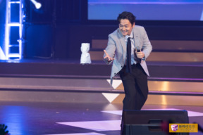 TVB Idol Owen Cheung, Katy Kung, Moon Lau, and Mark Ma Shine on Stage
